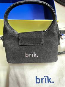 Petite Chroma in Black Denim