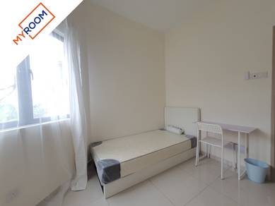 Room in Bayan Lepas, PNG