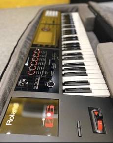 Roland FA-06-61 Keys