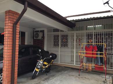 1-storey Terraced House For Rent in Sungai Nibong,PNG