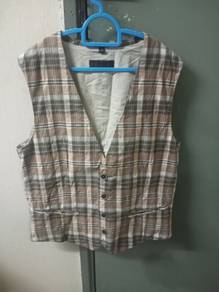 85.uniqlo vest