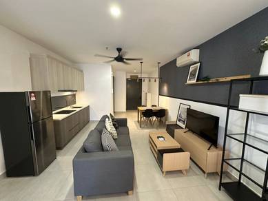 Condominium For Rent in Queensville
