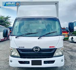 2013 Hino Wu710 BOX VAN 14.5kaki