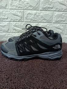 Uk7.5 The North Face Hiking Shoes