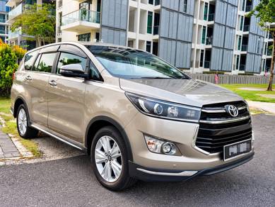 Toyota Innova X in Gelugor, PNG
