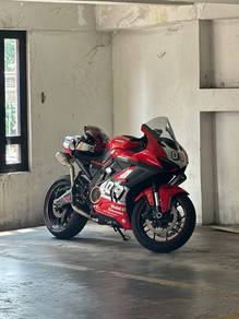 CFMOTO 675SR-R