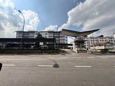 Apartment For Sale in D'Camelia Court