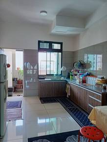Condominium For Sale in Lake Vista Residence