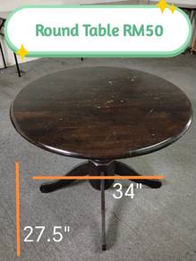 Round Table 