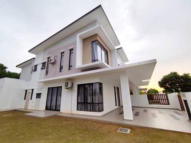 Semi-Detached House For Rent in Semenyih,SGR