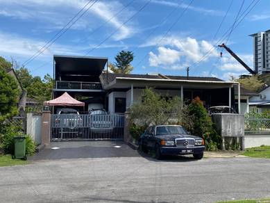 Semi-Detached House For Sale in Kuching,SWK