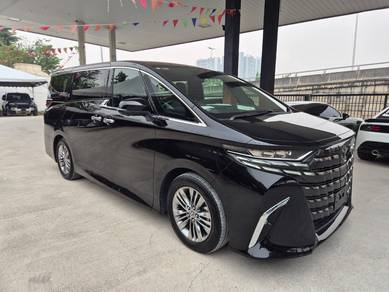 Toyota Alphard Z in Old Klang Road, KUL