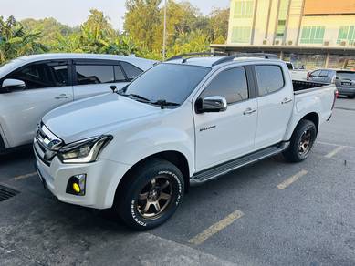 Isuzu D-Max STANDARD 4X4 in Tawau, SBH