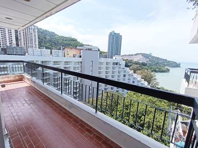 Condominium For Sale in The Reef