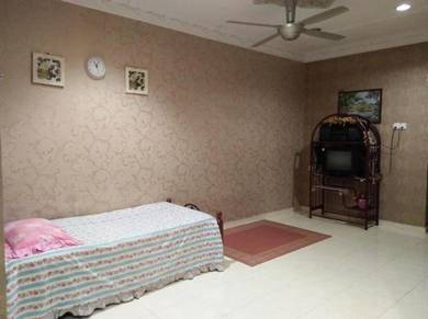 Hazlan Semarak Homestay