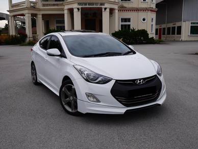 Hyundai Elantra PREMIUM in Kajang, SGR