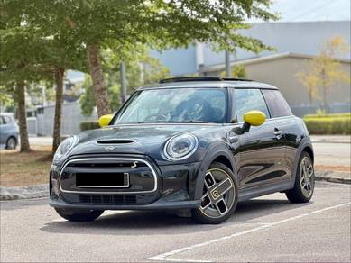 Mini Cooper SE in Masai, JHR