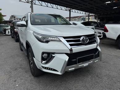 Toyota Fortuner SRZ 4X4 in Kuching, SWK