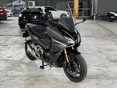 Honda Forza 250