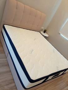 queen saiz mattress 5'x11"