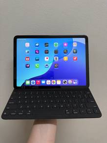 iPad Air 5 (WiFi + cellular) ➕ Keyboard