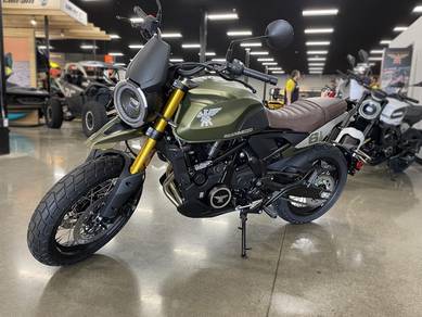 Moto Morini SEIEMMEZZO 650 SCR