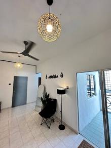 Room in Puchong, SGR