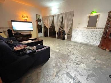 Semi-Detached House For Sale in Tanjung Bungah,PNG