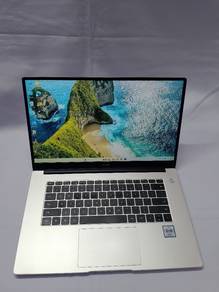 Huawei  Ryzen  7  laptop   SSD  512 