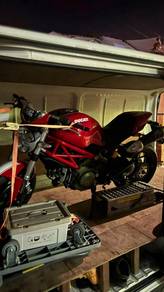 Ducati Monster 796