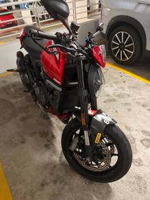 Ducati Monster M900