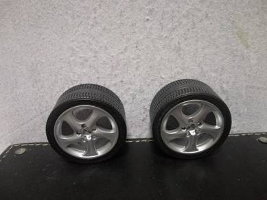 2 Toy Car Rims & Tyres Turbo