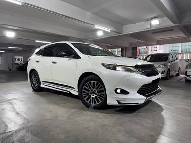 Toyota Harrier PREMIUM ADVANCE PACKAGE in Puchong, SGR