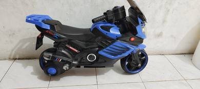 motorcycle mau tukar battery 