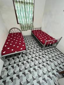 Room in Senai, JHR