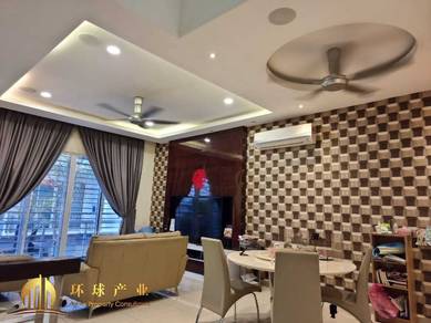Townhouse Condo For Sale in Sunway Wellesley