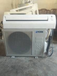 Aircond York 1.5 HP