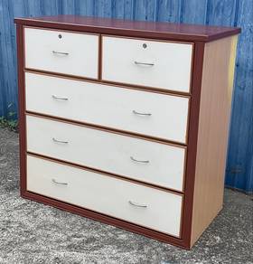 Cabinet Chest Drawers 4 ft x 4 ft / Kabinet Laci