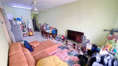 Apartment For Sale in Cendana Apartment