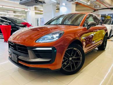 2023 Porsche Macan -
