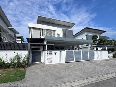 Bungalow House For Sale in Denai Alam,SGR