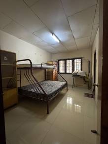 Room in Seri Kembangan, SGR