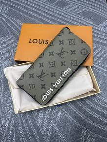 Louis Vuitton Zippy Wallet