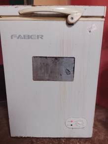 Peti ais freezer