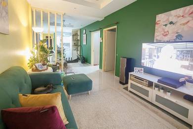 Condominium For Sale in Vista Indah Putra