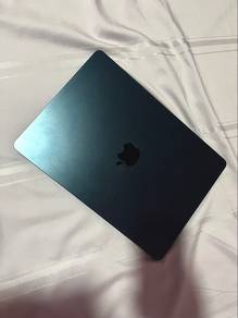 MacBook M3 Midnight