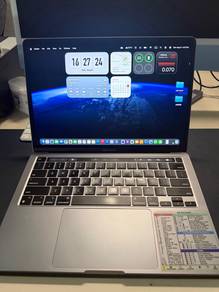 MacBook Pro M113 inch retina display