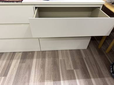 Chest of 6 drawers