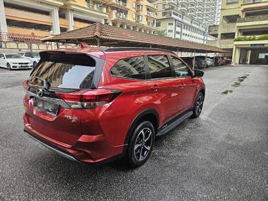 Perodua Aruz AV in Taman Melawati, KUL