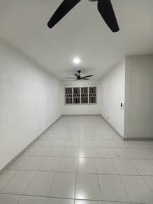 Apartment For Rent in De Palma